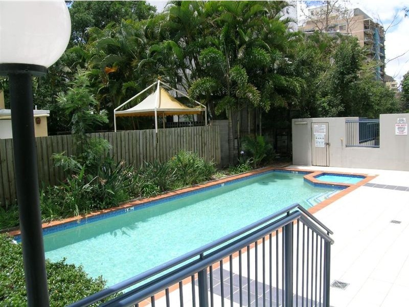 2/19 Thorn St, Kangaroo Point QLD 4169