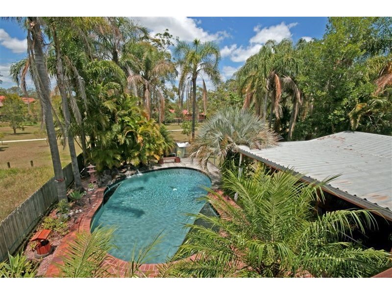 20 Renfrew Street, Hillcrest QLD 4118