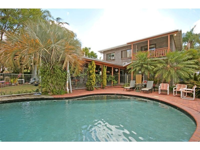 20 Renfrew Street, Hillcrest QLD 4118