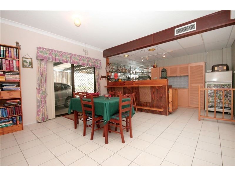 20 Renfrew Street, Hillcrest QLD 4118