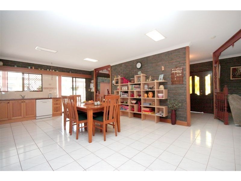 20 Renfrew Street, Hillcrest QLD 4118