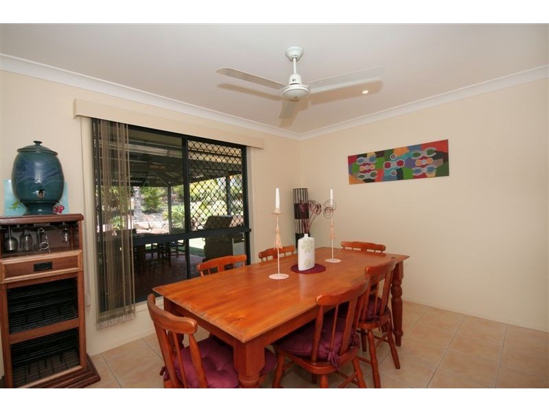 18 Westaway Crescent, Bellbowrie QLD 4070