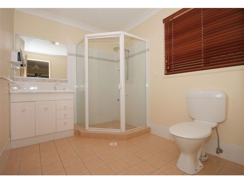 18 Westaway Crescent, Bellbowrie QLD 4070