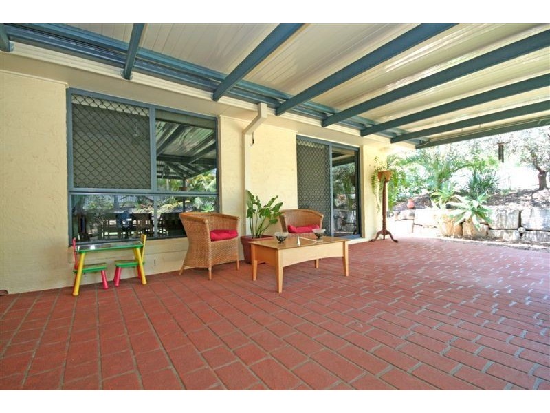 18 Westaway Crescent, Bellbowrie QLD 4070