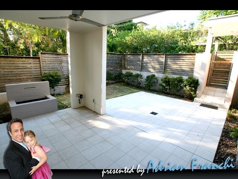 12 Gregory St, Taringa QLD 4068