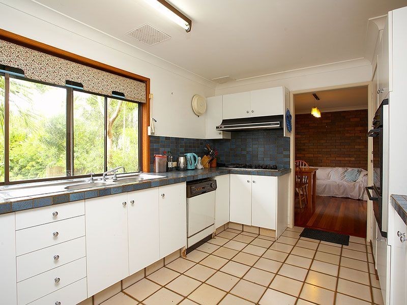 105 Taringa Parade, Indooroopilly QLD 4068