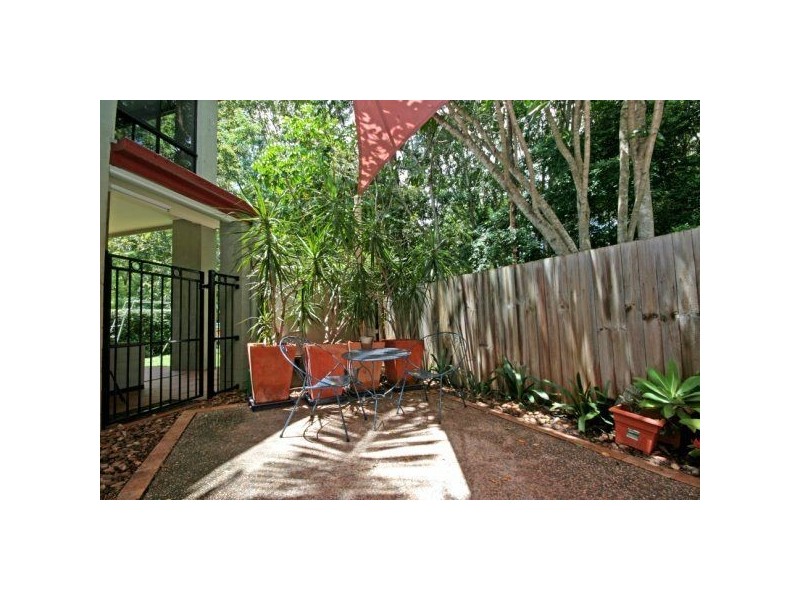9A Vera St, Toowong QLD 4066