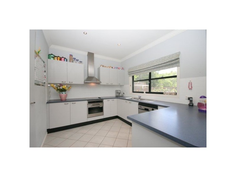 9A Vera St, Toowong QLD 4066