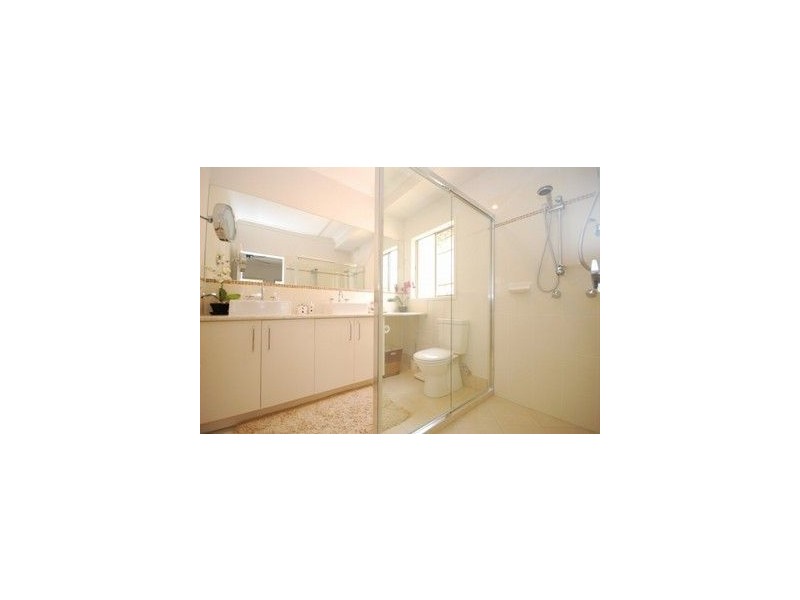 15 Grange Pl, Moggill QLD 4070