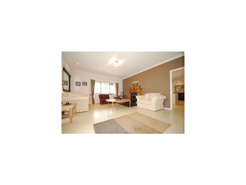 15 Grange Pl, Moggill QLD 4070