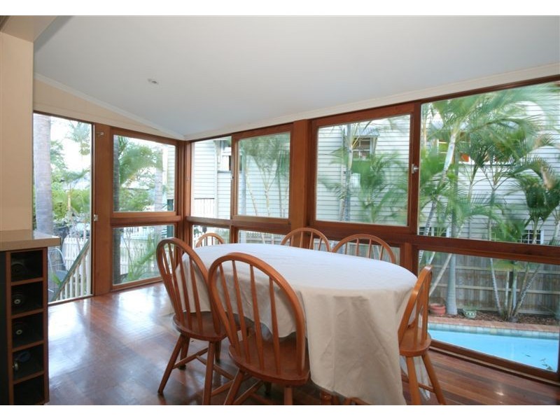 54 Laidlaw Parade, East Brisbane QLD 4169