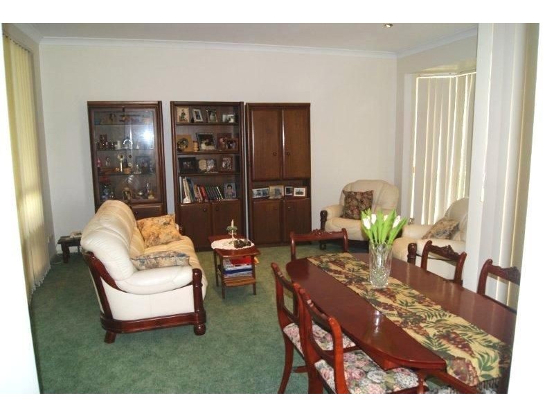 Regents Park QLD 4118