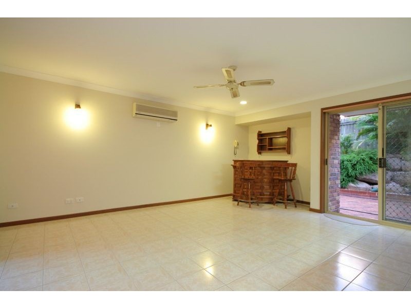 16 Baikal Street, Westlake QLD 4074