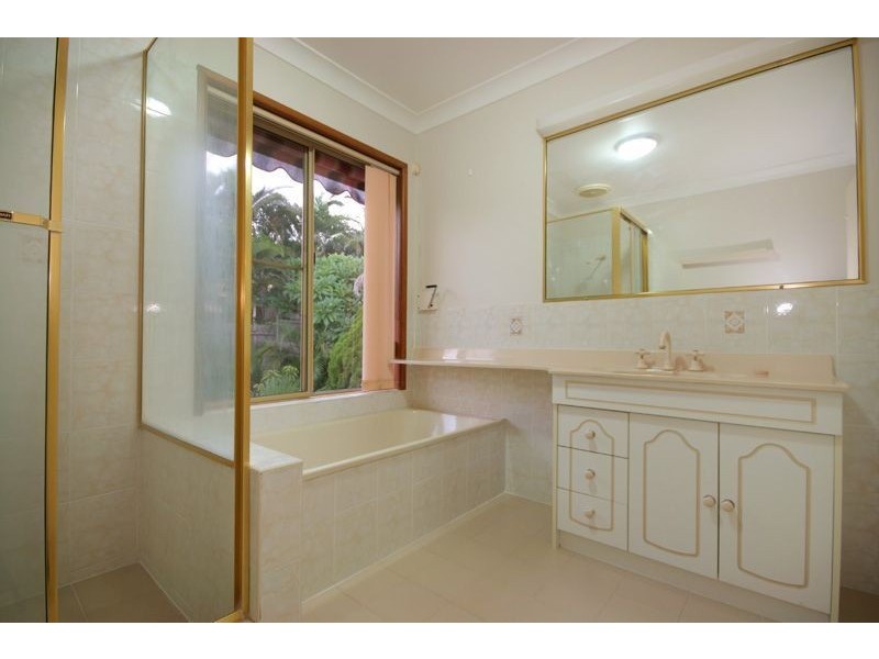 16 Baikal Street, Westlake QLD 4074