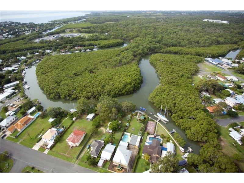 15 Central Avenue, Deagon QLD 4017