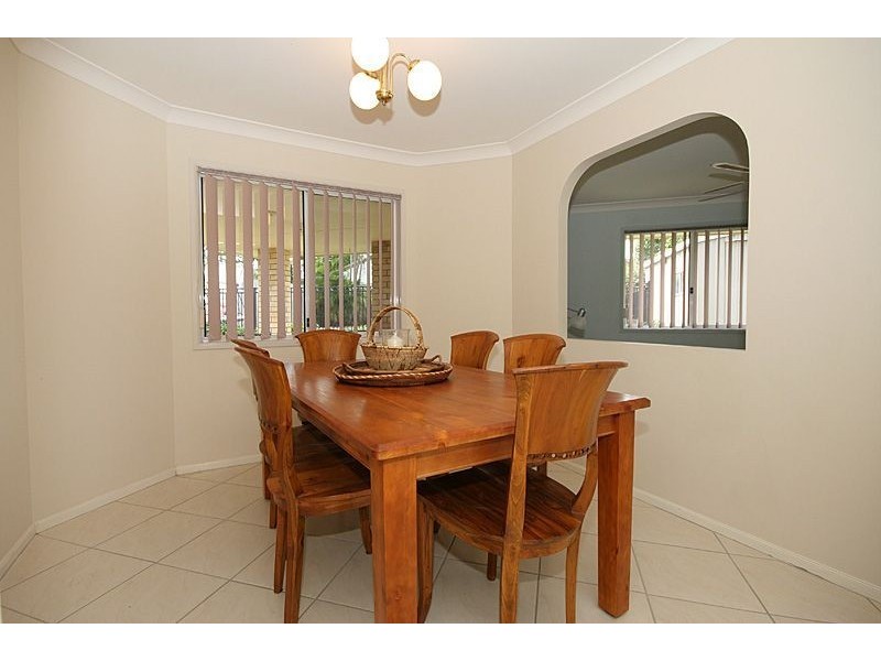 14 Learmonth Court, Hillcrest QLD 4118