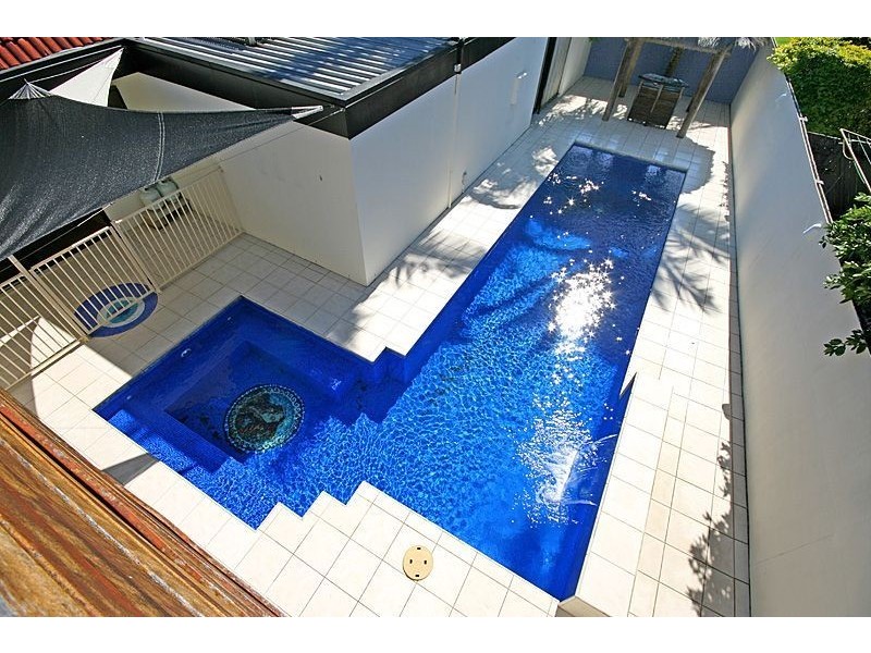 16 Carnegie St, Westlake QLD 4074