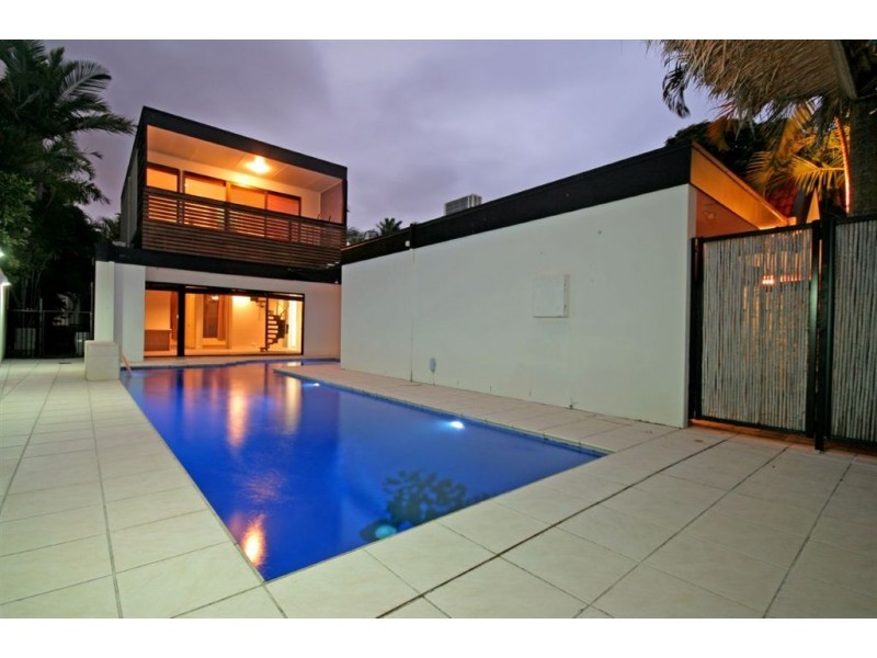 16 Carnegie St, Westlake QLD 4074