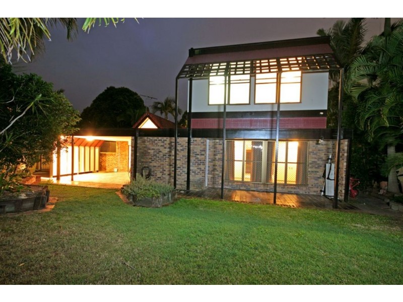 16 Carnegie St, Westlake QLD 4074