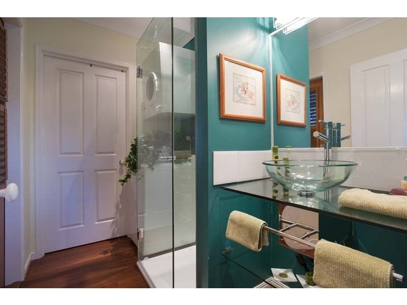 6/27 Radnor St, Indooroopilly QLD 4068