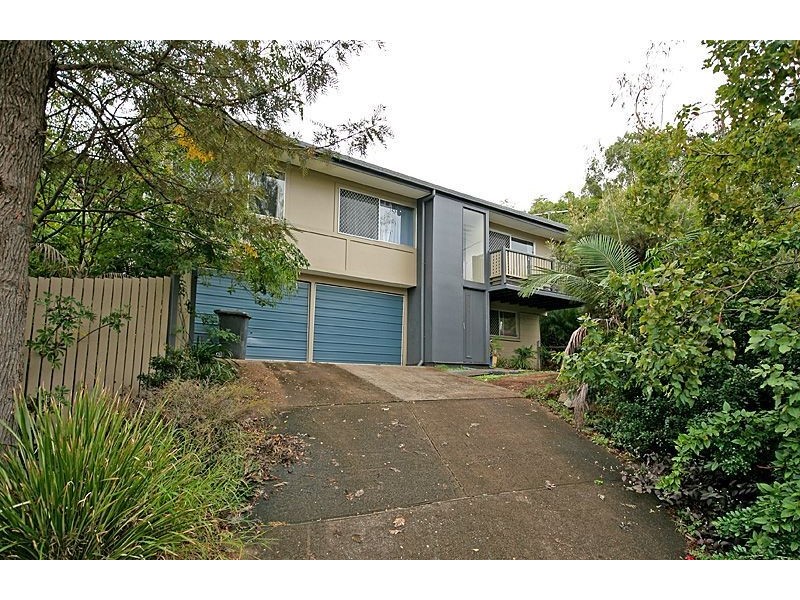 30 Almeida St, Indooroopilly QLD 4068