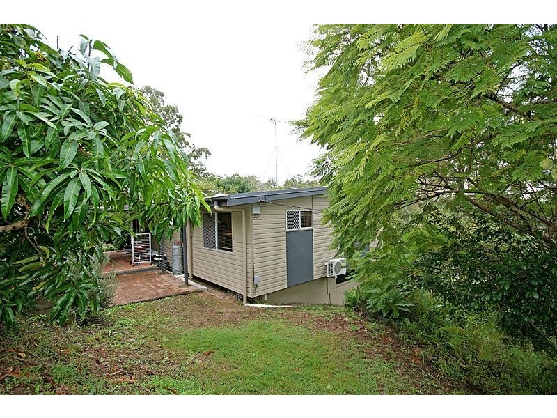 30 Almeida St, Indooroopilly QLD 4068