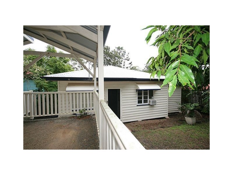 160 Taringa Parade, Indooroopilly QLD 4068