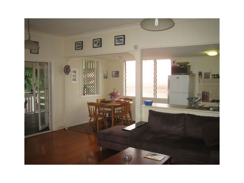 160 Taringa Parade, Indooroopilly QLD 4068