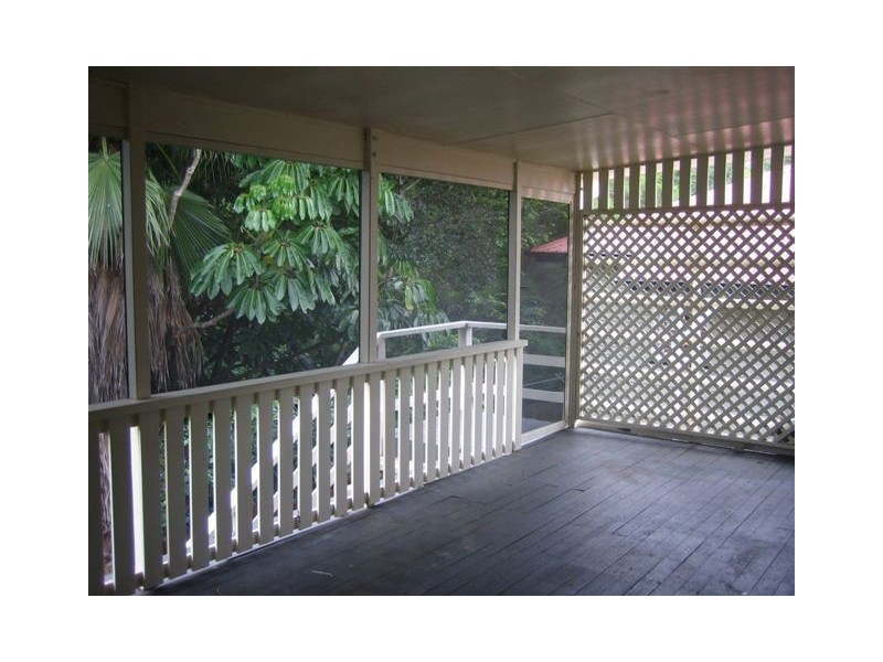 160 Taringa Parade, Indooroopilly QLD 4068