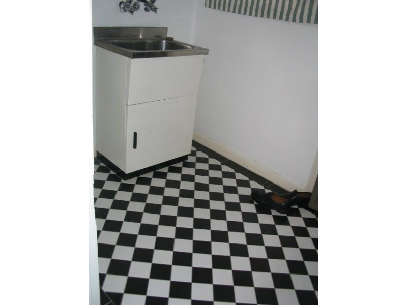 10 Blackstone, Indooroopilly QLD 4068