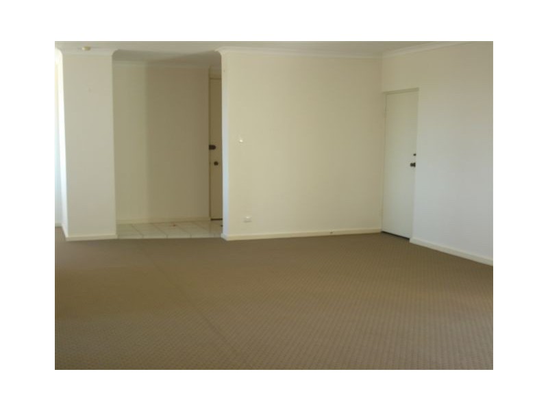 18/136 Macquarie St, St Lucia QLD 4067