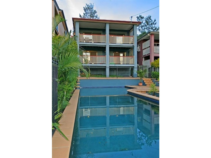 80 Dengate Lane, St Lucia QLD 4067