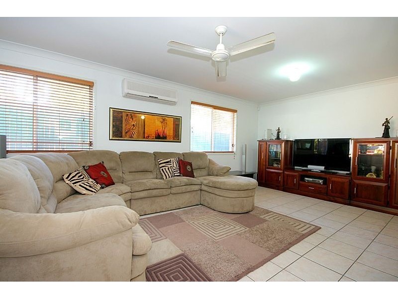 51 Argule St, Hillcrest QLD 4118