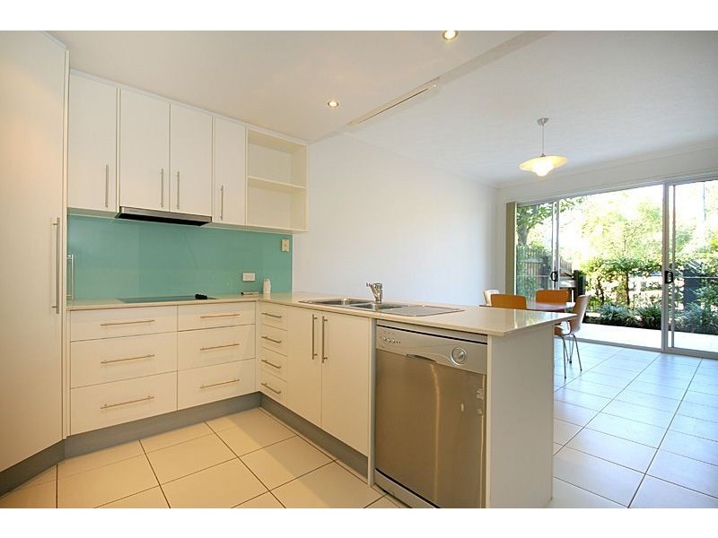 2/97 Primrose St, Sherwood QLD 4075