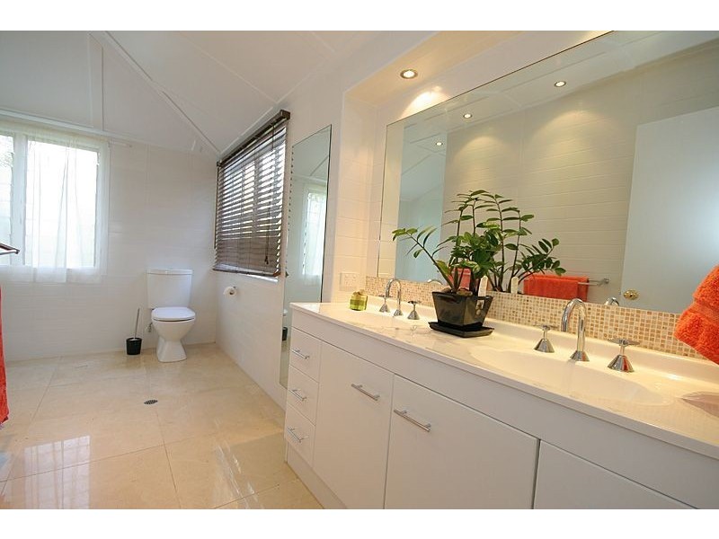 425 Oxley Rd, Sherwood QLD 4075