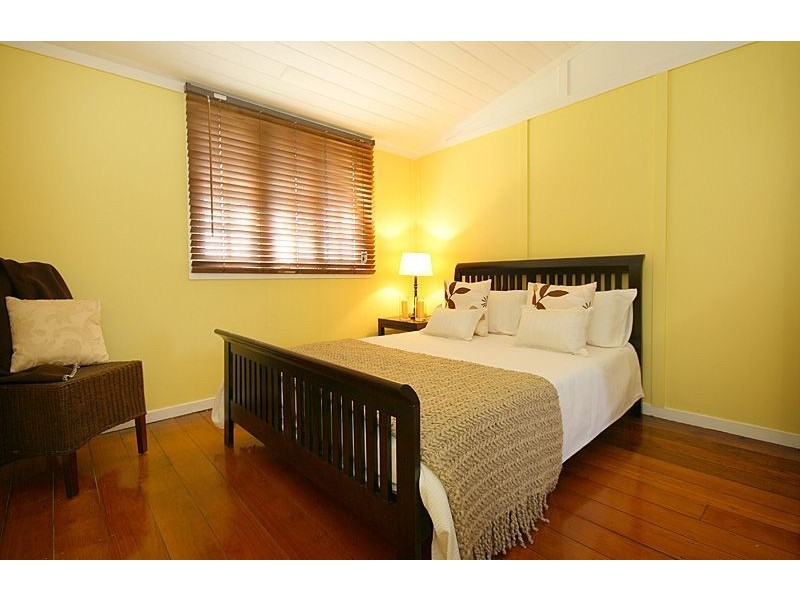 425 Oxley Rd, Sherwood QLD 4075