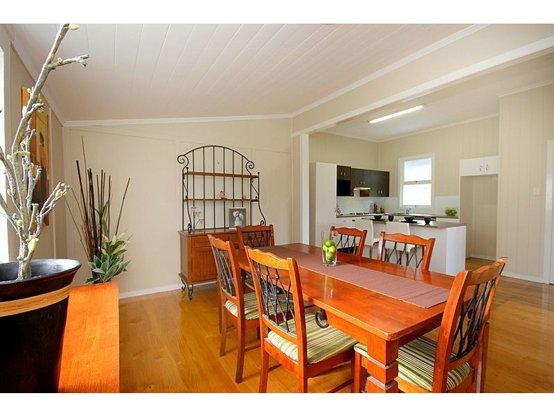 425 Oxley Rd, Sherwood QLD 4075