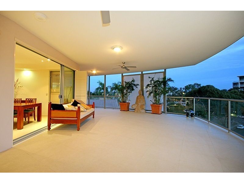 4/52 Underhill Ave, Indooroopilly QLD 4068