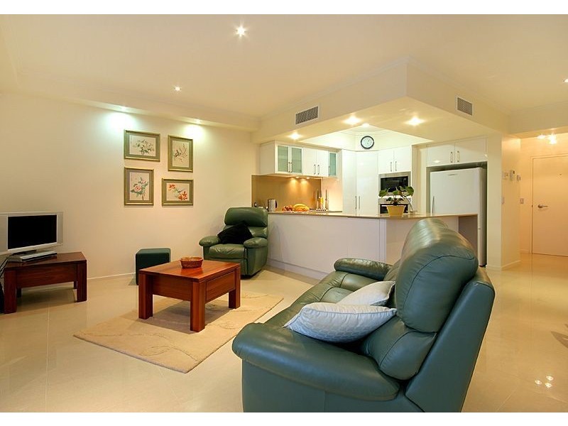 4/52 Underhill Ave, Indooroopilly QLD 4068