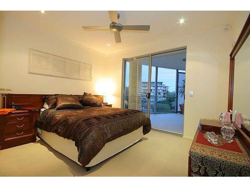 4/52 Underhill Ave, Indooroopilly QLD 4068