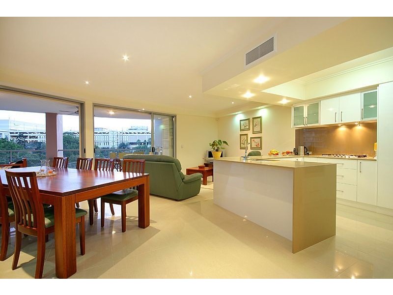 4/52 Underhill Ave, Indooroopilly QLD 4068
