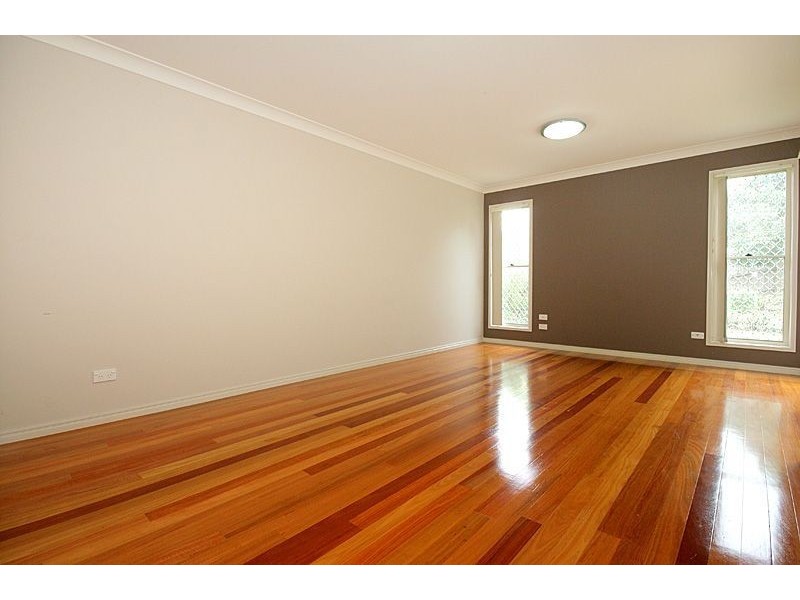 11 Kate St, Indooroopilly QLD 4068