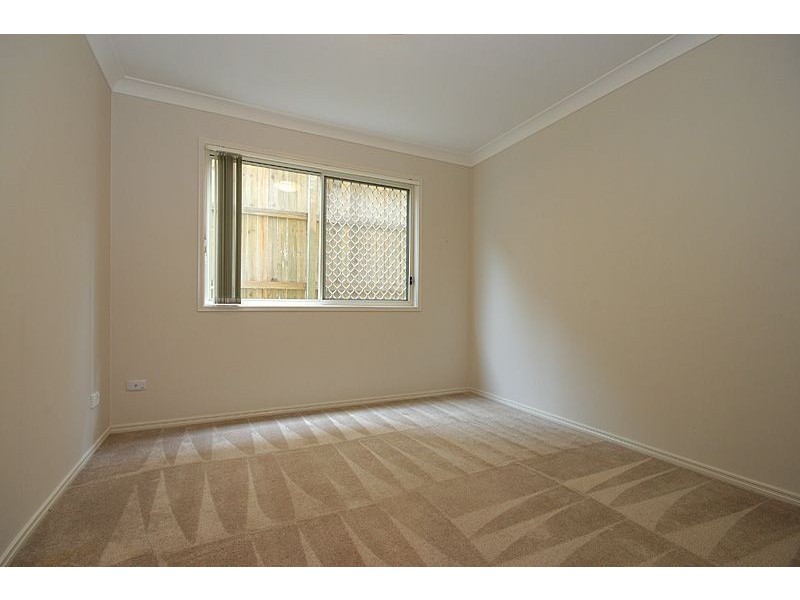 11 Kate St, Indooroopilly QLD 4068