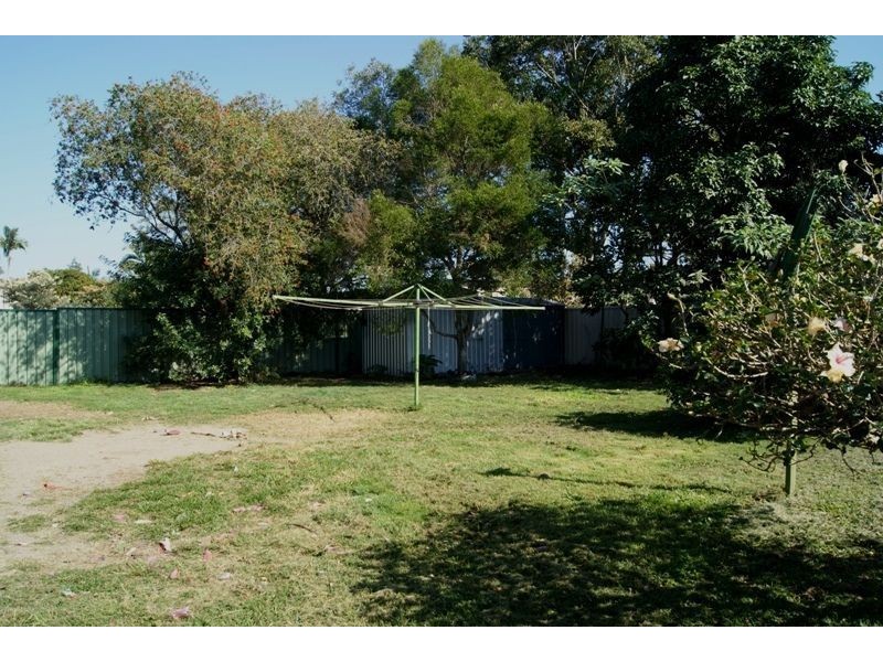 12 Hakea St, Crestmead QLD 4132