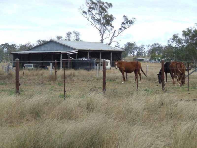 204 Huckers Rd, Spring Creek QLD 4361
