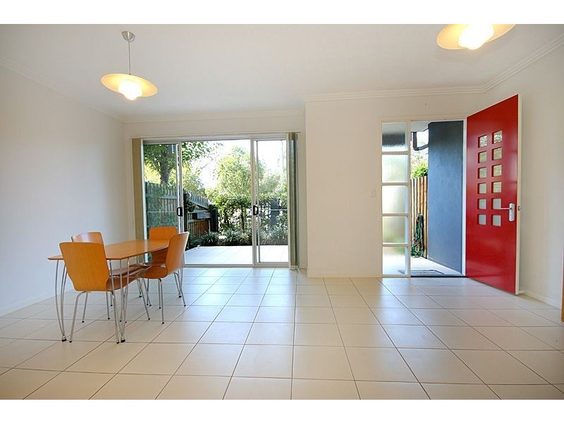 2/97 Primrose St, Sherwood QLD 4075