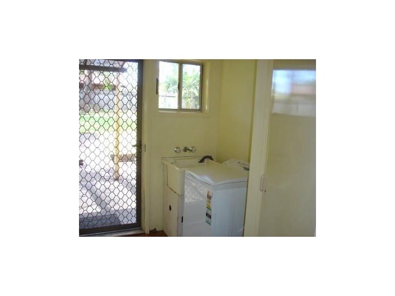 222 Browns Plains Rd, Browns Plains QLD 4118