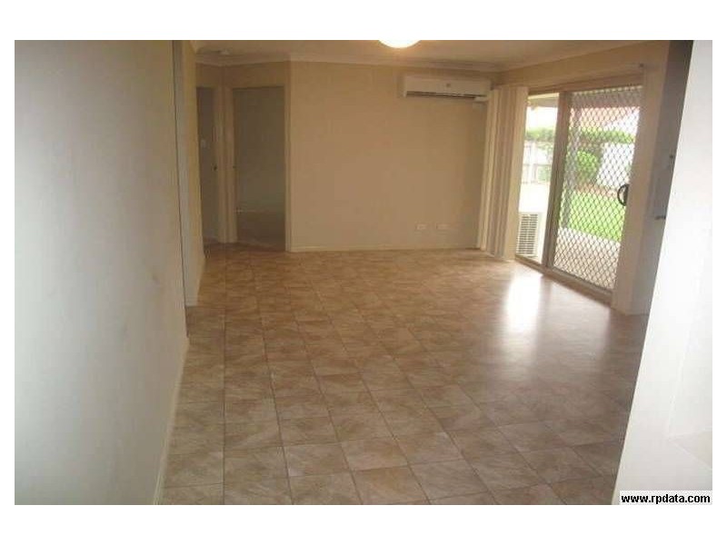 11 Discovery St, Flinders View QLD 4305