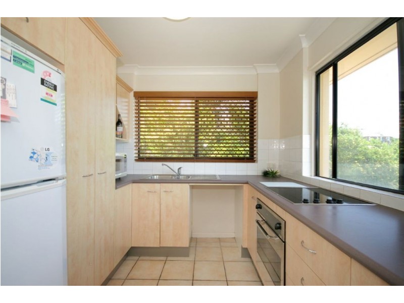 2/31 Sisley St, St Lucia QLD 4067