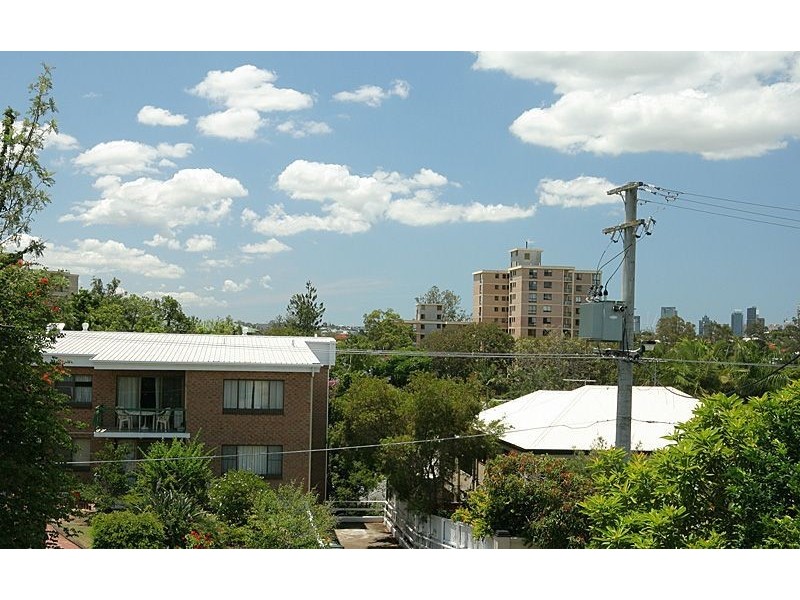 2/31 Sisley St, St Lucia QLD 4067